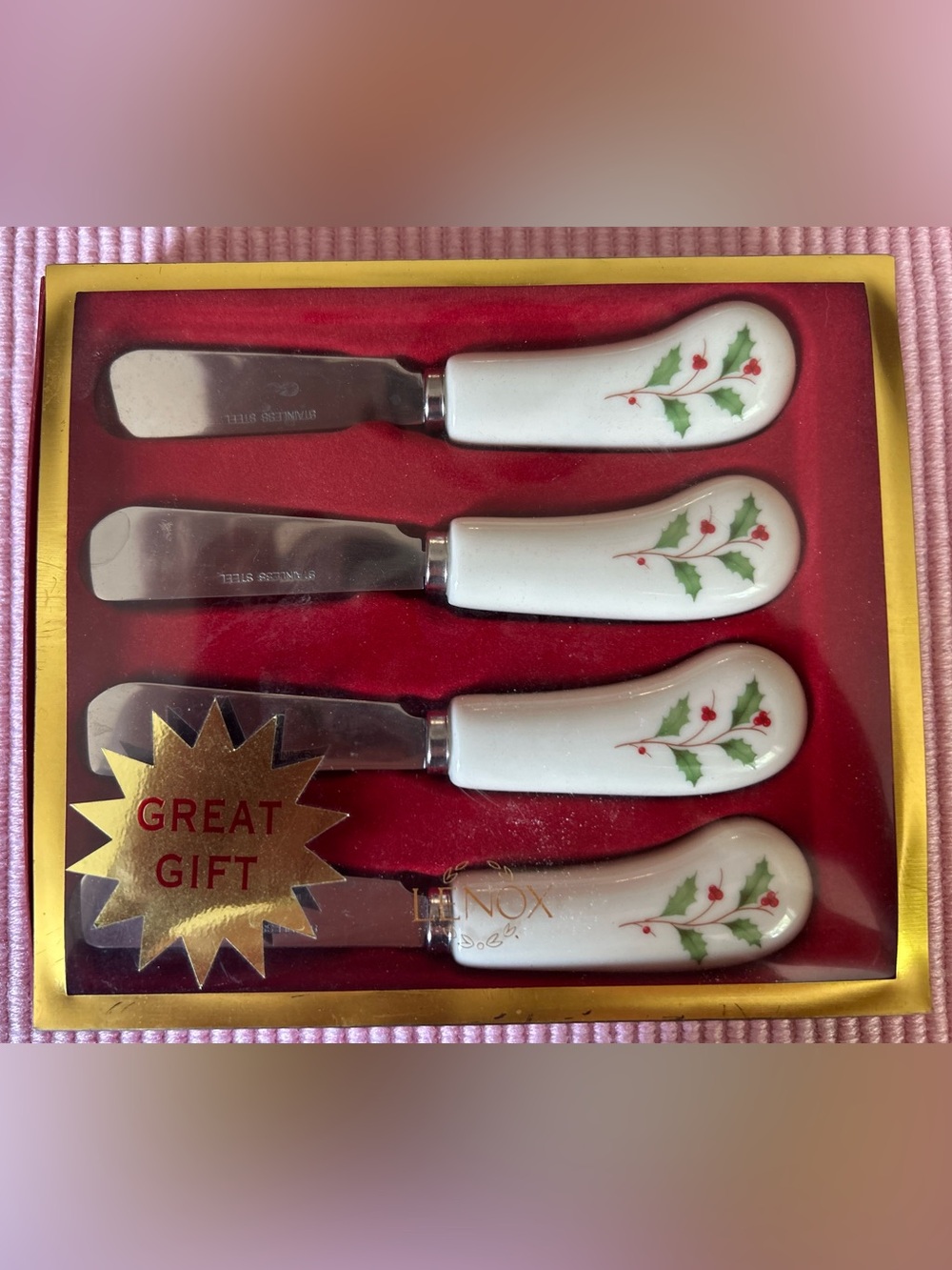 Lenox White Holiday Holly Handle Spreader Butter Knives-Stainless Steel-vintage